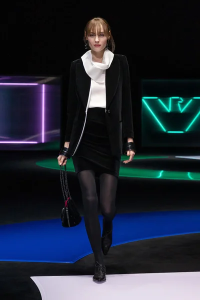 Look 83